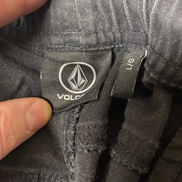 2/$20❤️- SHORTS | Men’s Volcom shorts size large - Picture 6 of 6